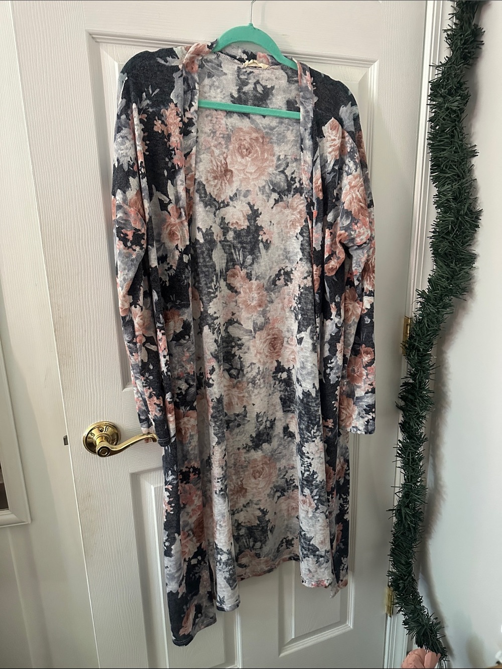 Floral Open-Front Lounge Robe - Pink & Gray